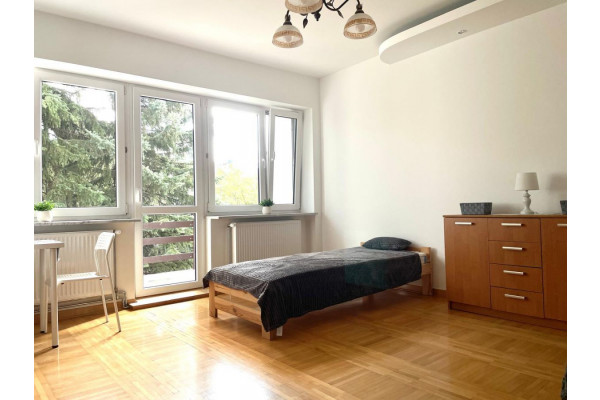 Warszawa, Targówek, Lewinowska, 3 duże, niezależnie pokoje+kuchnia | balkon