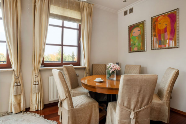 Warszawa, Mokotów, Leszczyny, Dwupoziomowy apartament z tarasem wśród zieleni